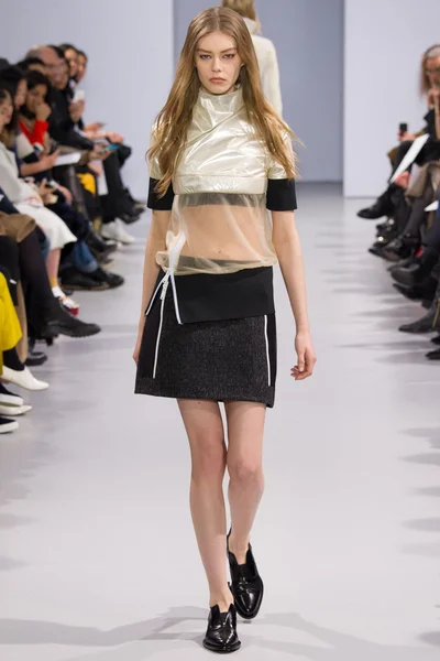 Look 26